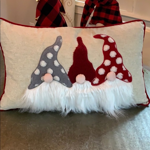 Ouqiuwa Merry Christmas Gnome Xmas Gifts Winter Snowflakes Throw Pillow Covers Set of 2 16X16 Inch Square Decorative Pillowcase Pillow Cases for Home Couch Sofa Bed Ouqiuwa Merry Christmas Gnome Xmas Gifts Winter Snowflakes Throw Pillow Covers Set of 2 16X16 Inch Square Decorative Pillowcase Pillow Cases for Home Couch Sofa Bed